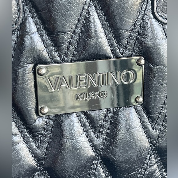 ❗️SOLD❗️ VALENTINO Diamond GIGI Satchel Bag - Picture 7 of 13